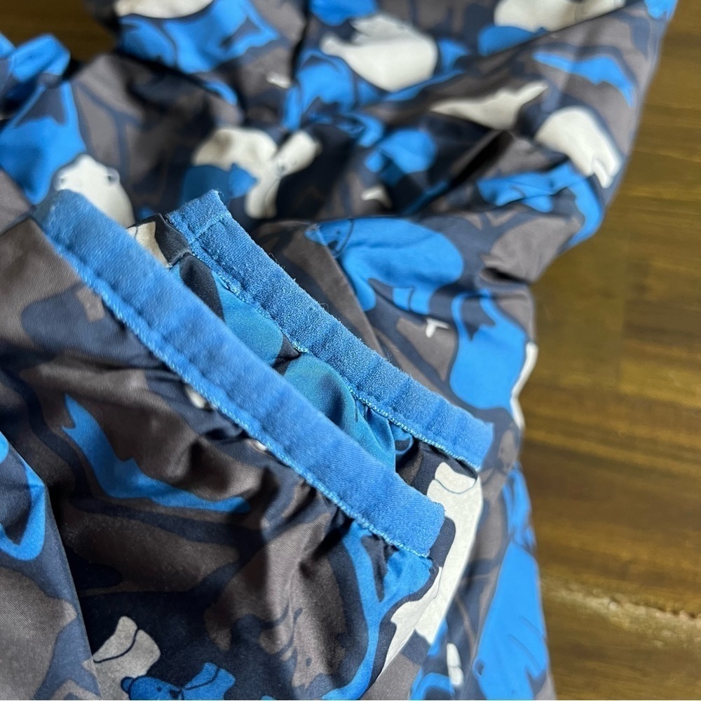 The North Face Blue Bear Print Jacket - Picture 3 of 10